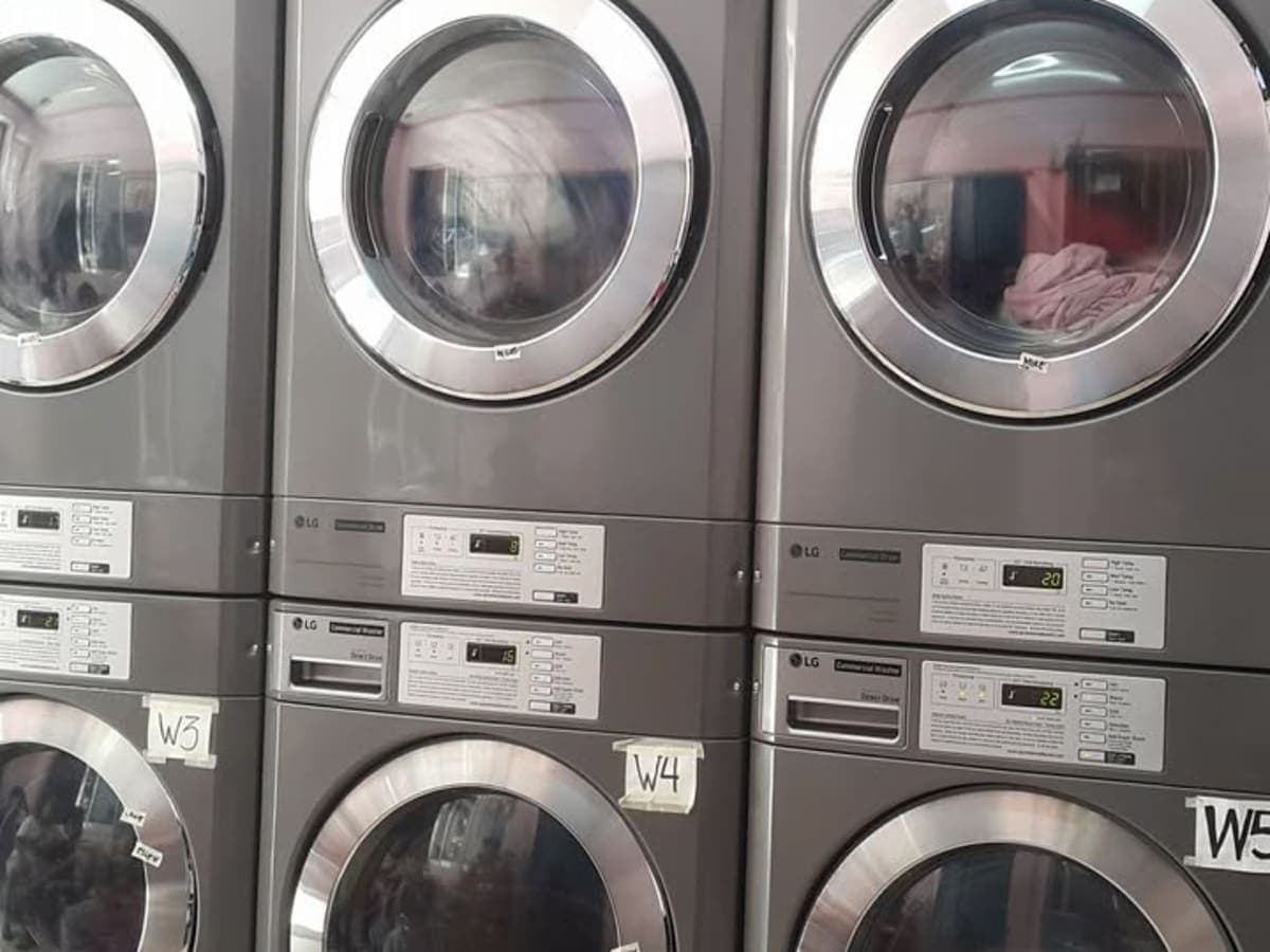 LOCK N LOAD LAUNDRY laundry shop in Pasay