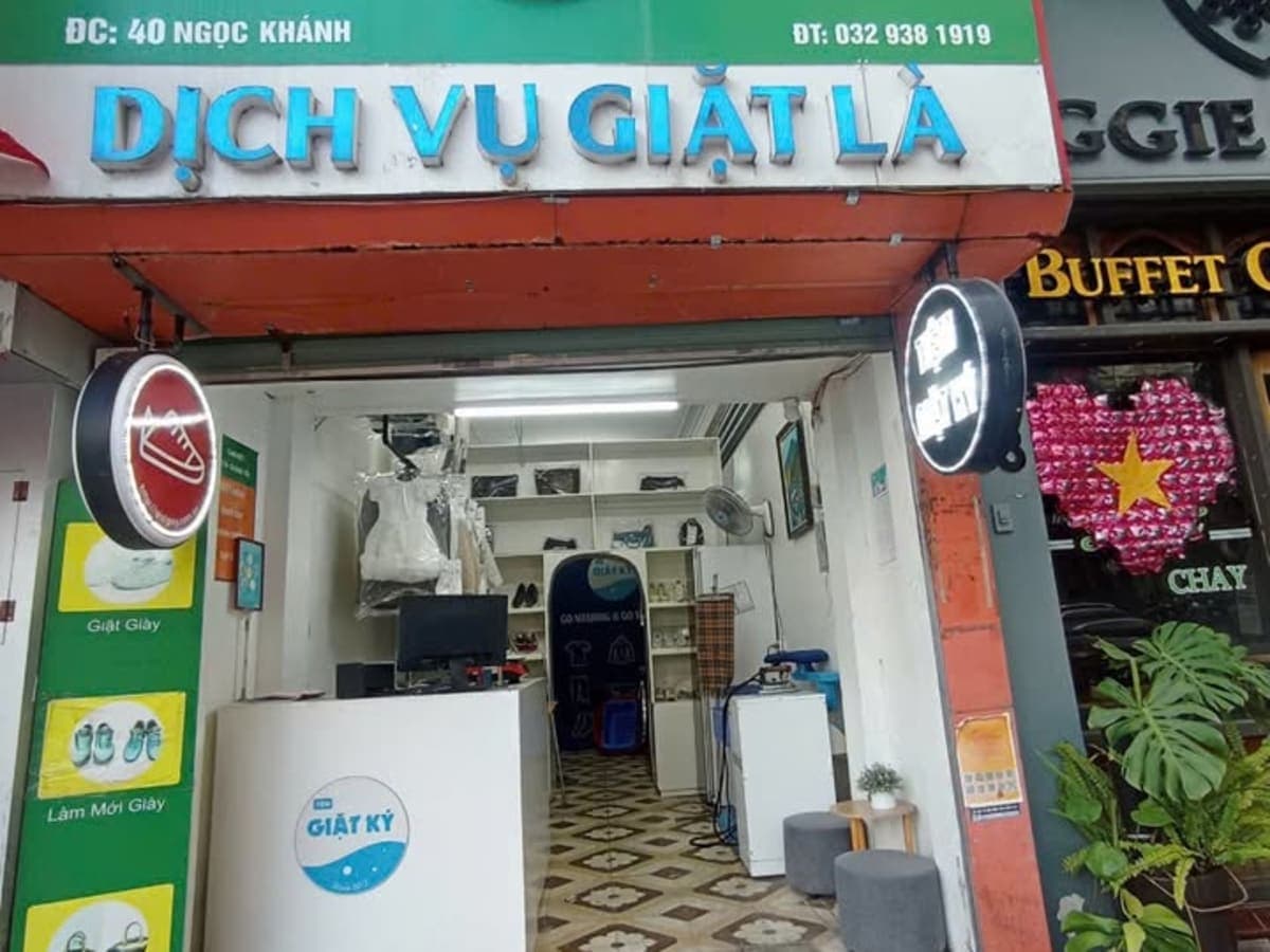 Tiệm Giặt Ký laundry shop in Hanoi