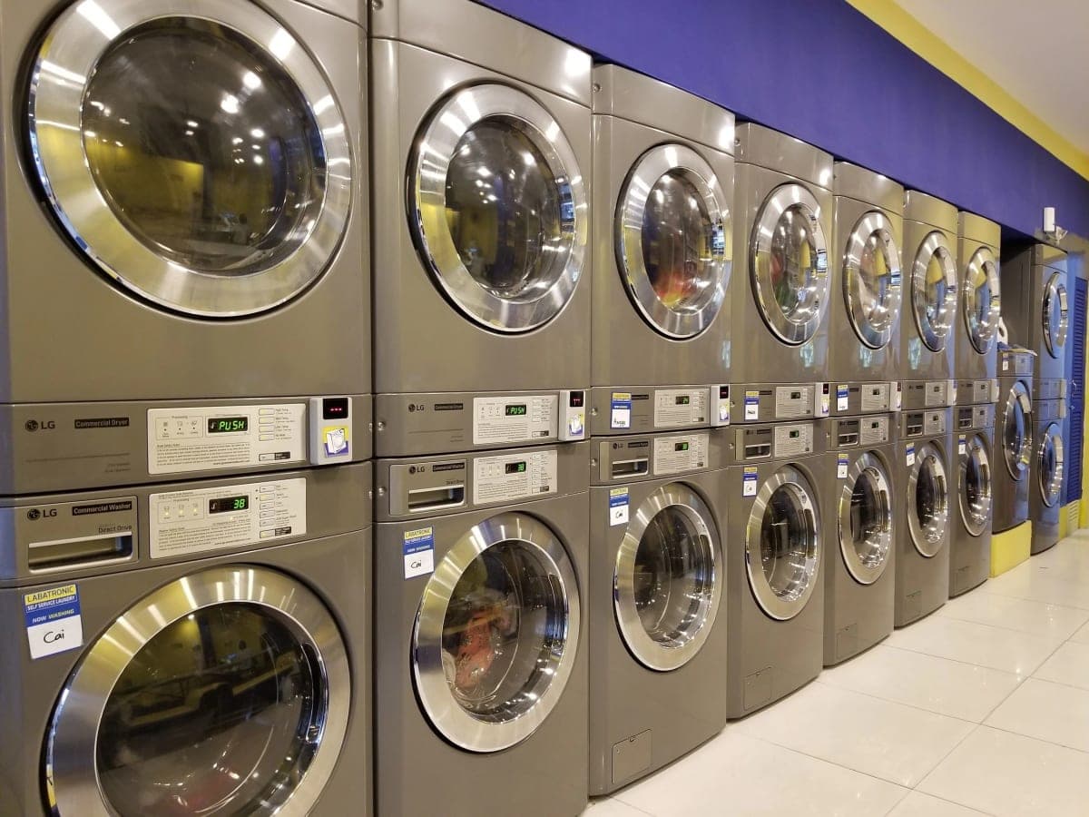 Labatronic Aguirre laundry shop in Parañaque
