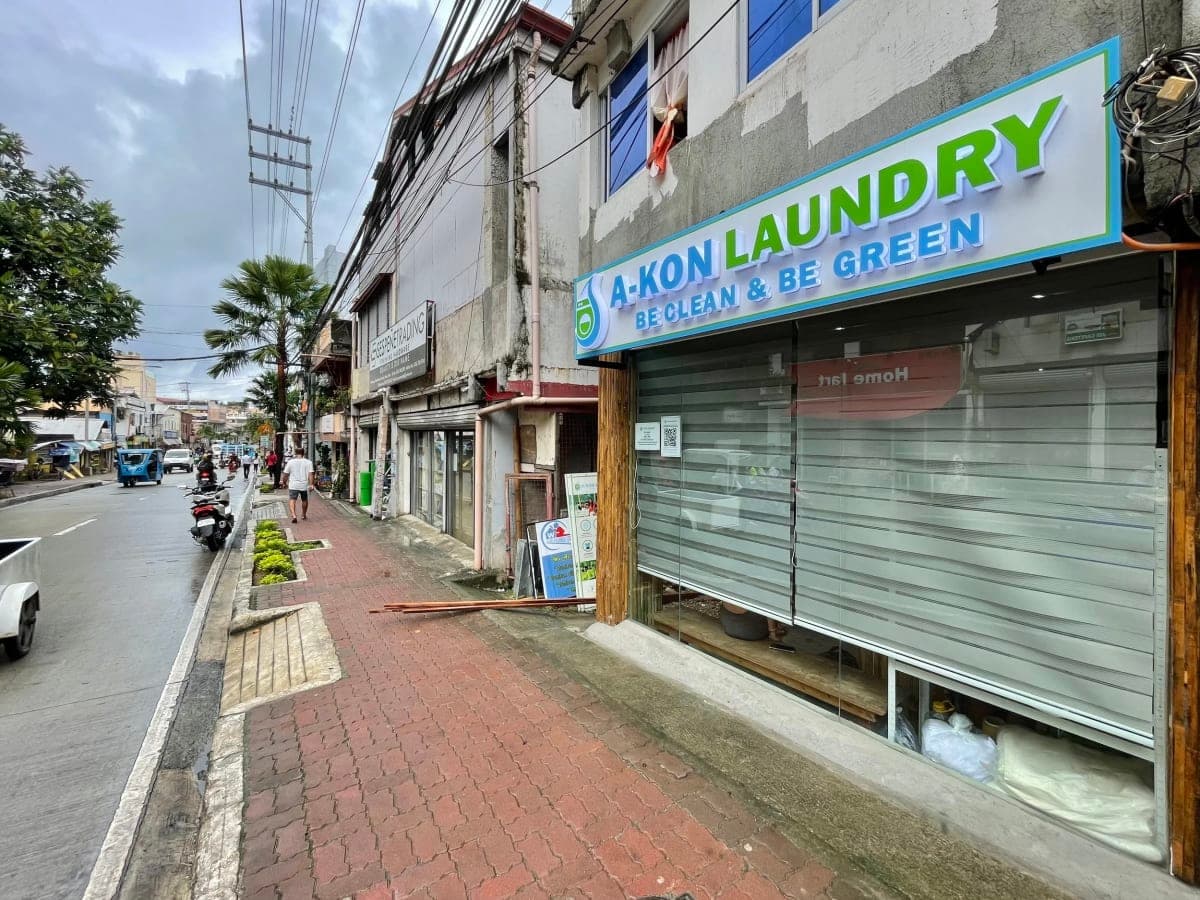 A-KON LAUNDRY laundry shop in Malay